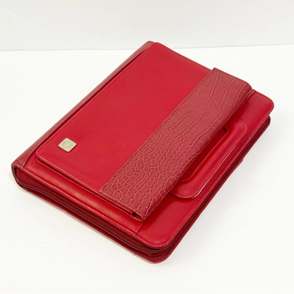 Franklin Covey Red 365 Binder with Textured Accent faux leather